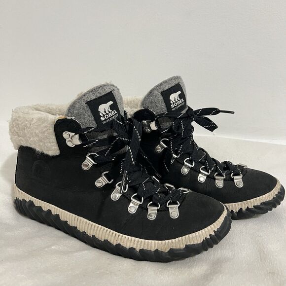Sorel Boots Women's Out N About Conquest Size 8 Waterproof Shearling Booties - Picture 1 of 9